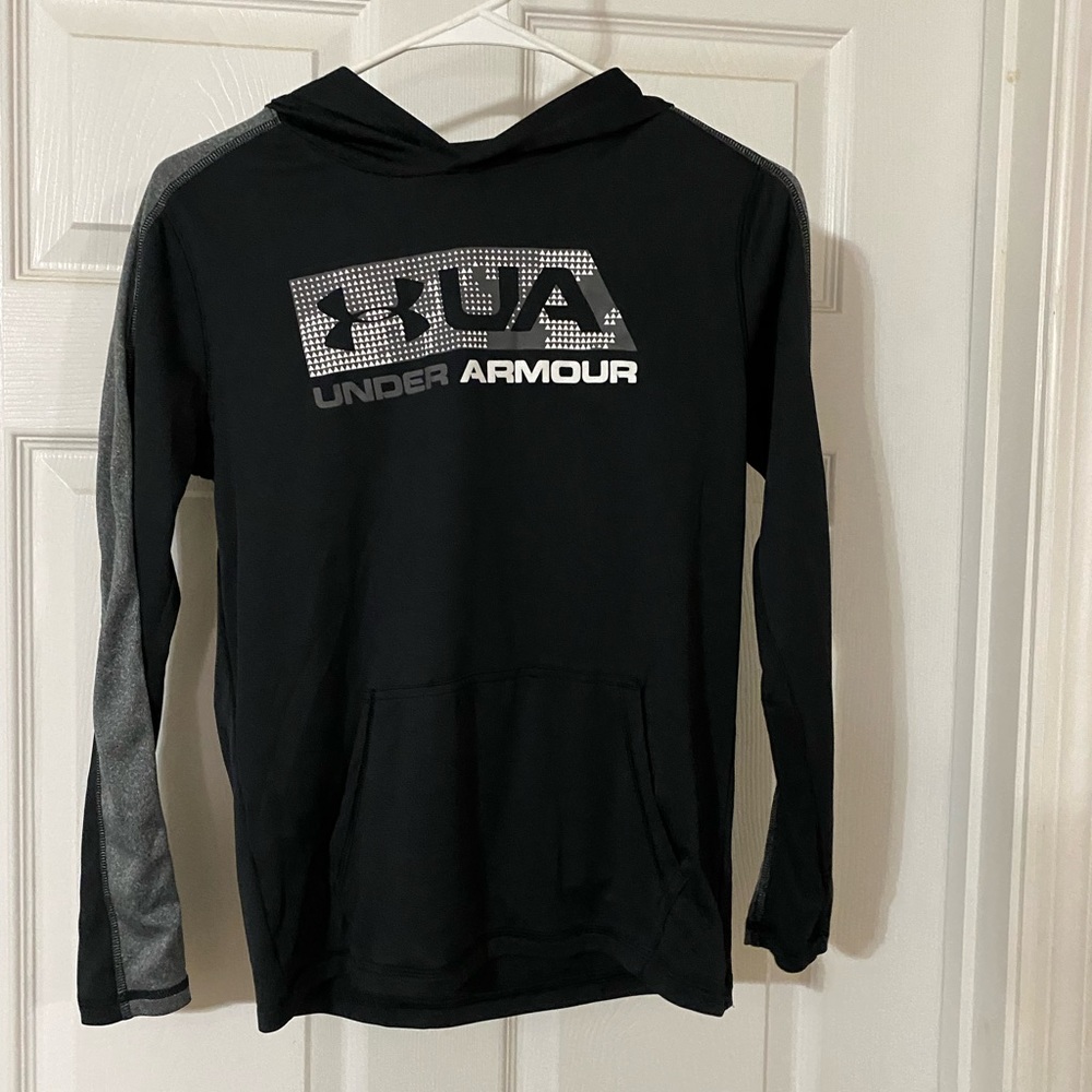 Under Armour Boy’s L Long Sleeve Shirt Black